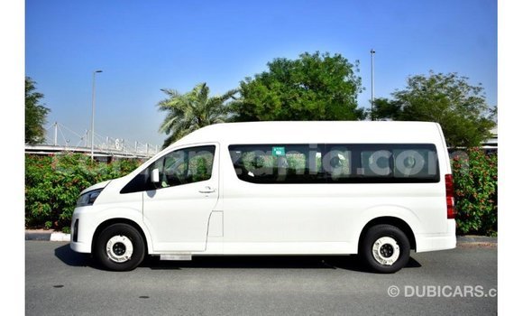 Buy Import Toyota Hiace White Car in Import - Dubai in Arusha Buy Import Toyota Hiace White Car in Import - Dubai in Arusha