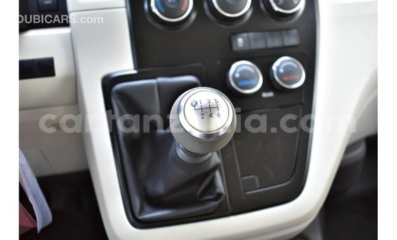 Buy Import Toyota Hiace White Car in Import - Dubai in Arusha Buy Import Toyota Hiace White Car in Import - Dubai in Arusha