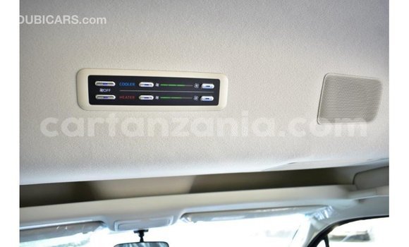 Buy Import Toyota Hiace White Car in Import - Dubai in Arusha Buy Import Toyota Hiace White Car in Import - Dubai in Arusha