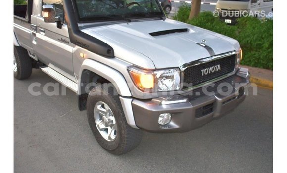 Nunua Imported Toyota Land Cruiser Nyingine Gari ndani ya Import - Dubai nchini Arusha Nunua Imported Toyota Land Cruiser Nyingine Gari ndani ya Import - Dubai nchini Arusha