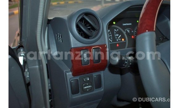 Nunua Imported Toyota Land Cruiser Nyingine Gari ndani ya Import - Dubai nchini Arusha Nunua Imported Toyota Land Cruiser Nyingine Gari ndani ya Import - Dubai nchini Arusha