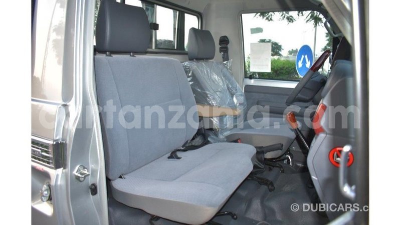 Big with watermark toyota land cruiser arusha import dubai 7834