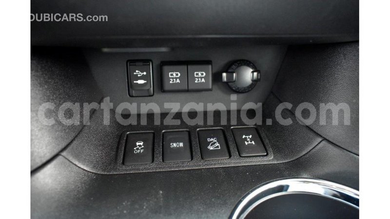 Big with watermark toyota highlander arusha import dubai 7835