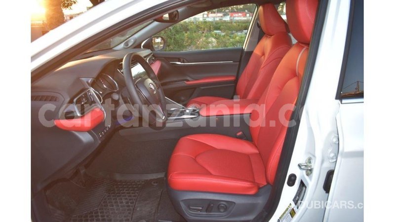 Big with watermark toyota camry arusha import dubai 7836