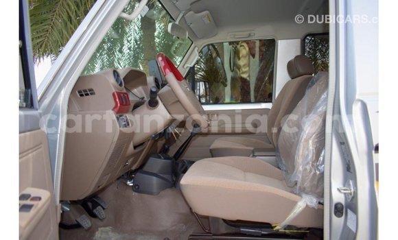 Nunua Imported Toyota Land Cruiser Nyingine Gari ndani ya Import - Dubai nchini Arusha Nunua Imported Toyota Land Cruiser Nyingine Gari ndani ya Import - Dubai nchini Arusha