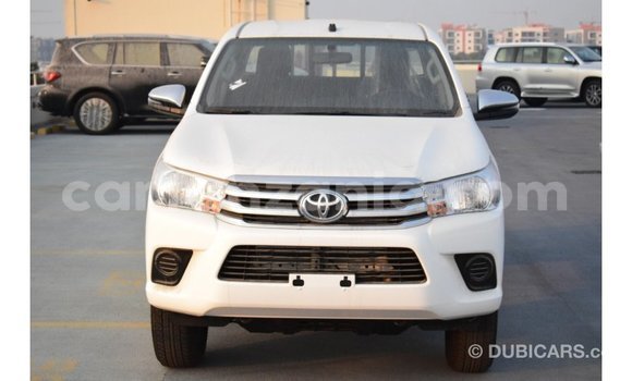 Buy Import Toyota Hilux White Car in Import - Dubai in Arusha Buy Import Toyota Hilux White Car in Import - Dubai in Arusha