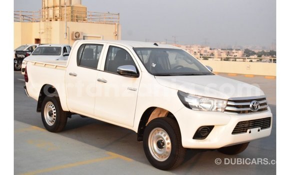 Buy Import Toyota Hilux White Car in Import - Dubai in Arusha Buy Import Toyota Hilux White Car in Import - Dubai in Arusha