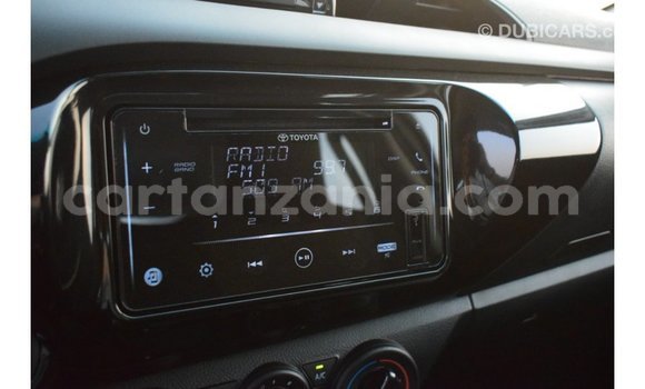 Buy Import Toyota Hilux White Car in Import - Dubai in Arusha Buy Import Toyota Hilux White Car in Import - Dubai in Arusha