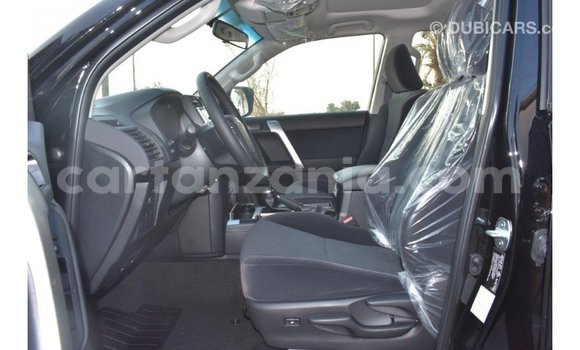 Nunua Imported Toyota Prado Nyeusi Gari ndani ya Import - Dubai nchini Arusha Nunua Imported Toyota Prado Nyeusi Gari ndani ya Import - Dubai nchini Arusha