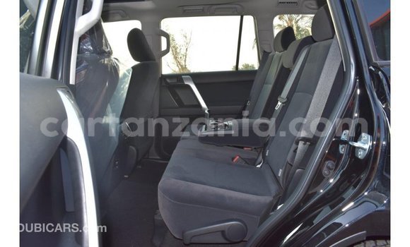 Nunua Imported Toyota Prado Nyeusi Gari ndani ya Import - Dubai nchini Arusha Nunua Imported Toyota Prado Nyeusi Gari ndani ya Import - Dubai nchini Arusha