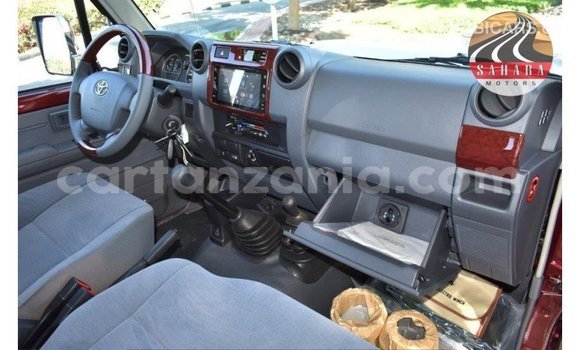 Buy Import Toyota Land Cruiser Red Car in Import - Dubai in Arusha Buy Import Toyota Land Cruiser Red Car in Import - Dubai in Arusha