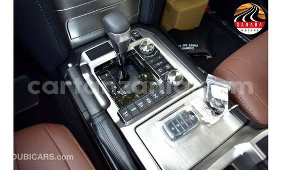 Buy Import Toyota Land Cruiser Black Car in Import - Dubai in Arusha Buy Import Toyota Land Cruiser Black Car in Import - Dubai in Arusha