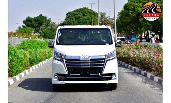 Buy Import Toyota Granvia White Car in Import - Dubai in Arusha Buy Import Toyota Granvia White Car in Import - Dubai in Arusha