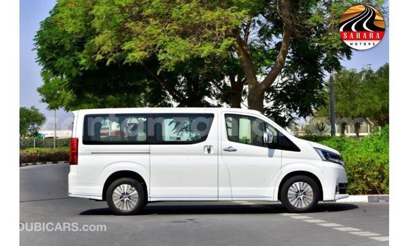 Buy Import Toyota Granvia White Car in Import - Dubai in Arusha Buy Import Toyota Granvia White Car in Import - Dubai in Arusha