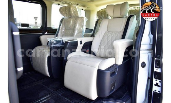 Buy Import Toyota Granvia White Car in Import - Dubai in Arusha Buy Import Toyota Granvia White Car in Import - Dubai in Arusha