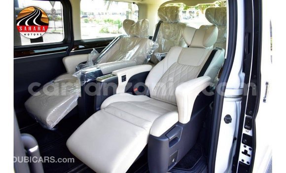 Buy Import Toyota Granvia White Car in Import - Dubai in Arusha Buy Import Toyota Granvia White Car in Import - Dubai in Arusha