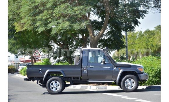 Buy Import Toyota Land Cruiser Other Car in Import - Dubai in Arusha Buy Import Toyota Land Cruiser Other Car in Import - Dubai in Arusha