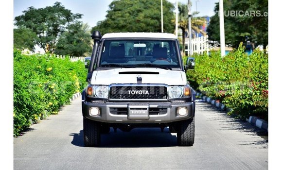 Buy Import Toyota Land Cruiser Other Car in Import - Dubai in Arusha Buy Import Toyota Land Cruiser Other Car in Import - Dubai in Arusha