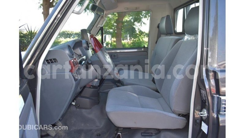 Big with watermark toyota land cruiser arusha import dubai 7848