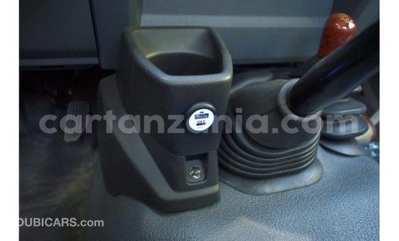 Buy Import Toyota Land Cruiser Other Car in Import - Dubai in Arusha Buy Import Toyota Land Cruiser Other Car in Import - Dubai in Arusha