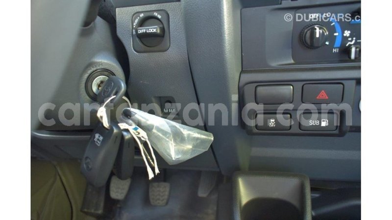 Big with watermark toyota land cruiser arusha import dubai 7848
