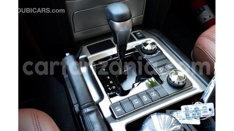 Big with watermark toyota land cruiser arusha import dubai 7850