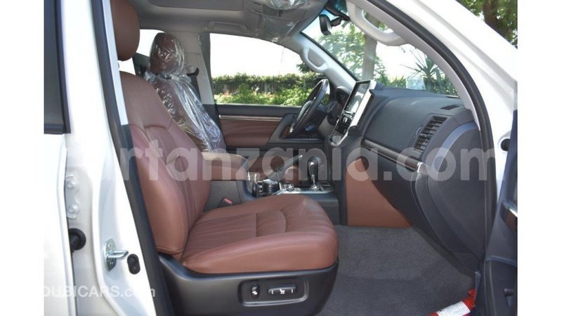 Big with watermark toyota land cruiser arusha import dubai 7850