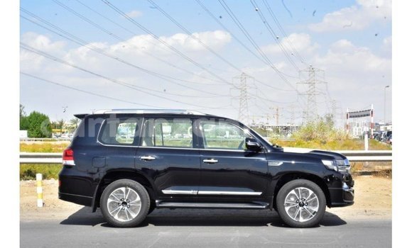 Buy Import Toyota Land Cruiser Black Car in Import - Dubai in Arusha Buy Import Toyota Land Cruiser Black Car in Import - Dubai in Arusha