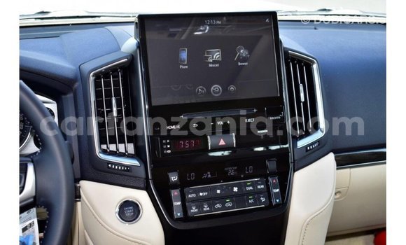 Buy Import Toyota Land Cruiser Black Car in Import - Dubai in Arusha Buy Import Toyota Land Cruiser Black Car in Import - Dubai in Arusha