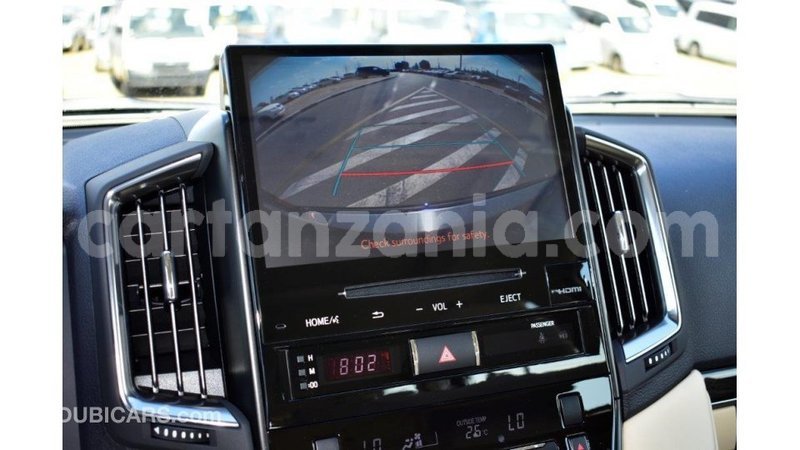 Big with watermark toyota land cruiser arusha import dubai 7851