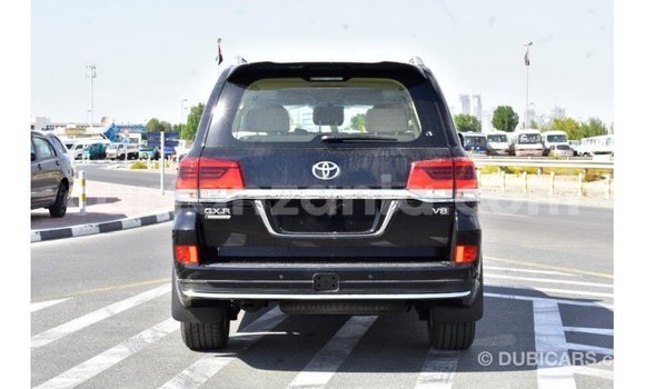 Buy Import Toyota Land Cruiser Black Car in Import - Dubai in Arusha Buy Import Toyota Land Cruiser Black Car in Import - Dubai in Arusha
