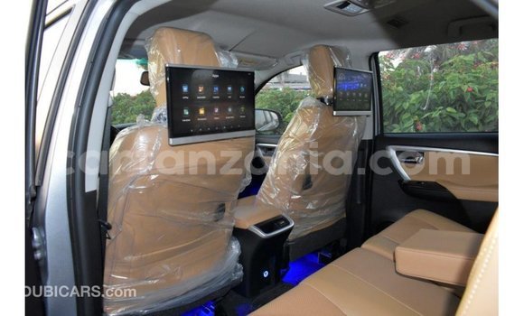 Buy Import Toyota Fortuner Other Car in Import - Dubai in Arusha Buy Import Toyota Fortuner Other Car in Import - Dubai in Arusha
