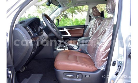 Buy Import Toyota Land Cruiser Other Car in Import - Dubai in Arusha Buy Import Toyota Land Cruiser Other Car in Import - Dubai in Arusha