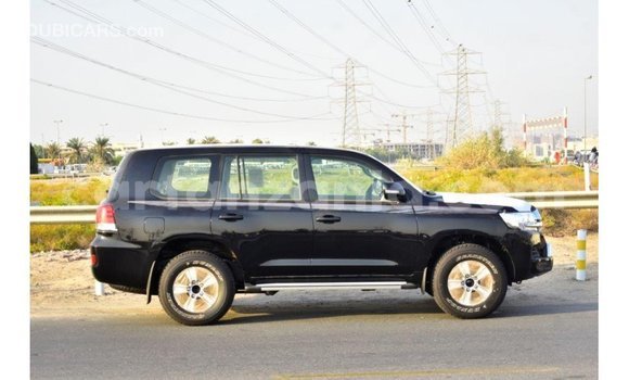 Nunua Imported Toyota Land Cruiser Nyeusi Gari ndani ya Import - Dubai nchini Arusha Nunua Imported Toyota Land Cruiser Nyeusi Gari ndani ya Import - Dubai nchini Arusha