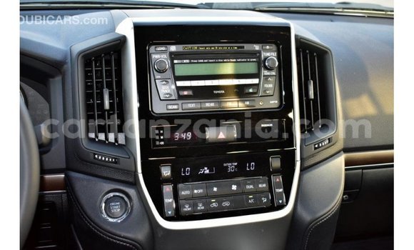 Nunua Imported Toyota Land Cruiser Nyeusi Gari ndani ya Import - Dubai nchini Arusha Nunua Imported Toyota Land Cruiser Nyeusi Gari ndani ya Import - Dubai nchini Arusha