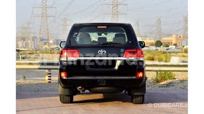 Big with watermark toyota land cruiser arusha import dubai 7854