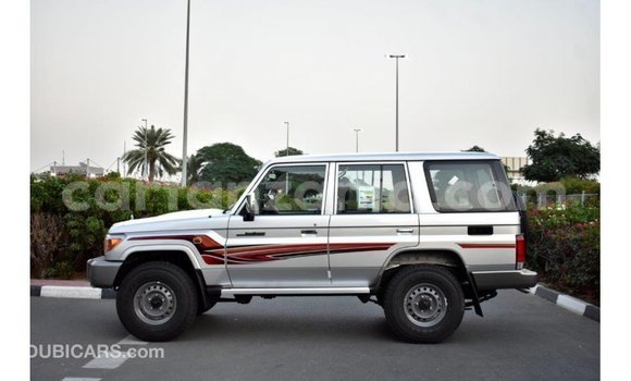 Buy Import Toyota Land Cruiser Other Car in Import - Dubai in Arusha Buy Import Toyota Land Cruiser Other Car in Import - Dubai in Arusha