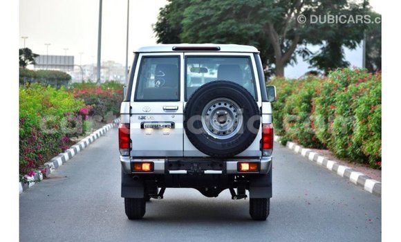 Buy Import Toyota Land Cruiser Other Car in Import - Dubai in Arusha Buy Import Toyota Land Cruiser Other Car in Import - Dubai in Arusha