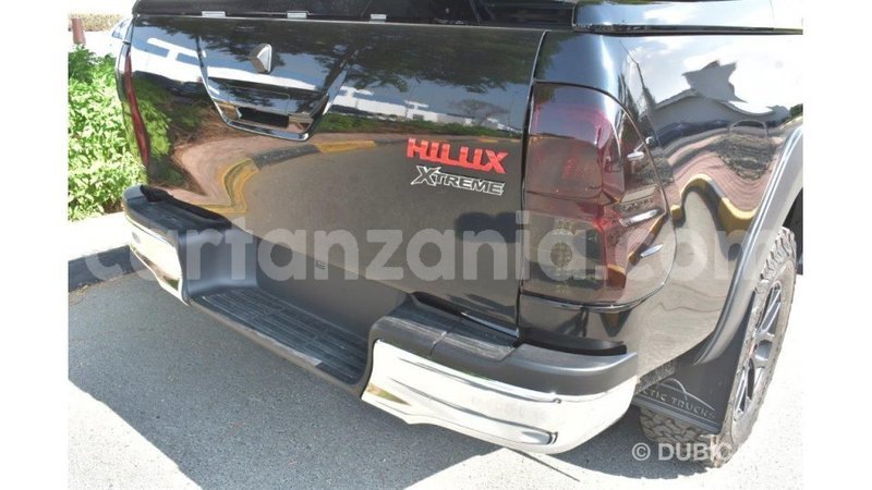 Big with watermark toyota hilux arusha import dubai 7856