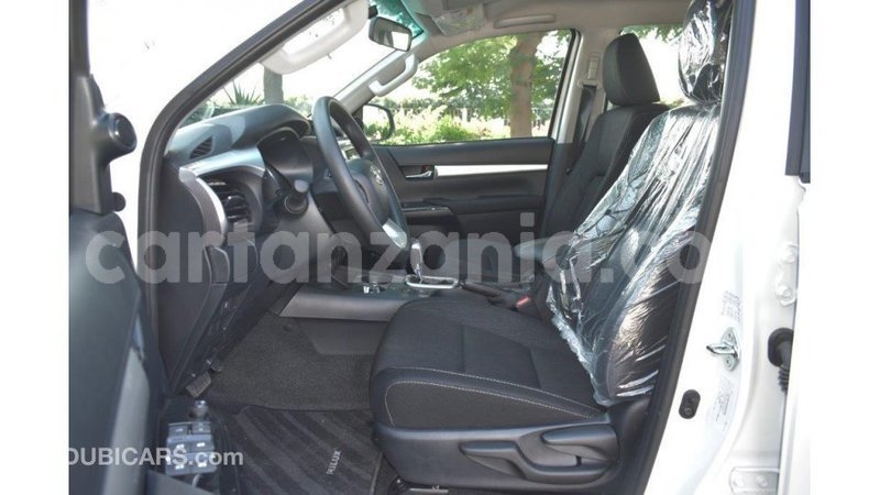 Big with watermark toyota hilux arusha import dubai 7861