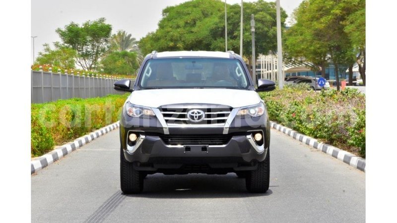 Big with watermark toyota fortuner arusha import dubai 7862