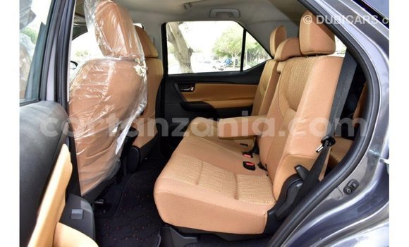 Buy Import Toyota Fortuner Other Car in Import - Dubai in Arusha Buy Import Toyota Fortuner Other Car in Import - Dubai in Arusha
