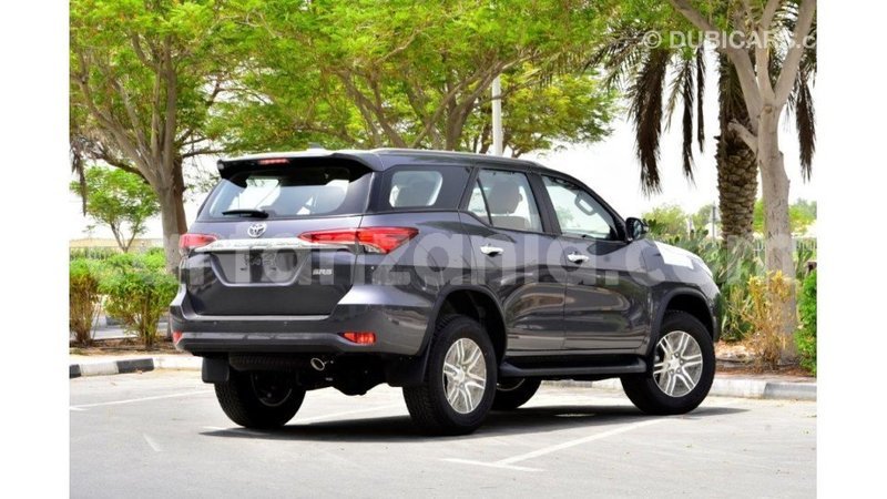 Big with watermark toyota fortuner arusha import dubai 7862