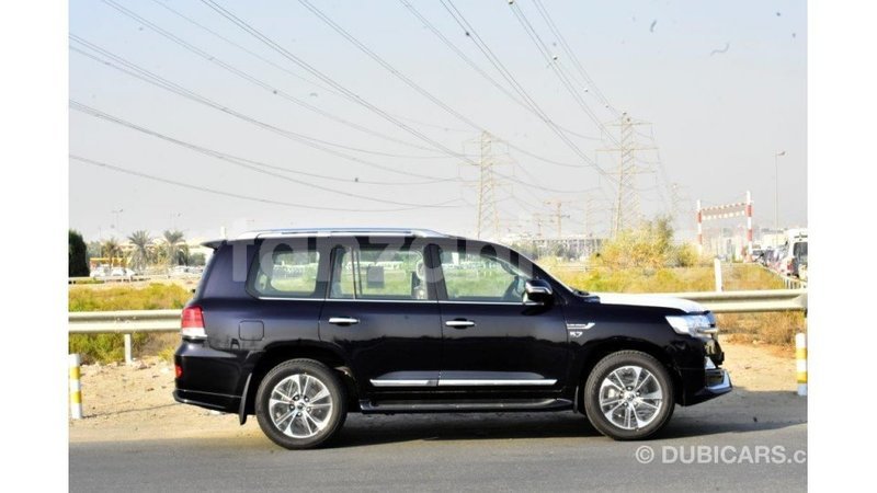Big with watermark toyota land cruiser arusha import dubai 7863