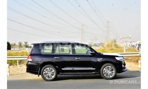 Buy Import Toyota Land Cruiser Black Car in Import - Dubai in Arusha Buy Import Toyota Land Cruiser Black Car in Import - Dubai in Arusha
