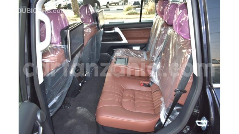 Big with watermark toyota land cruiser arusha import dubai 7863