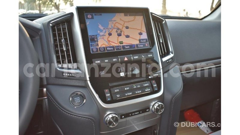 Big with watermark toyota land cruiser arusha import dubai 7863