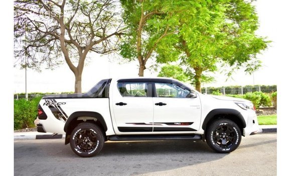 Buy Import Toyota Hilux White Car in Import - Dubai in Arusha Buy Import Toyota Hilux White Car in Import - Dubai in Arusha