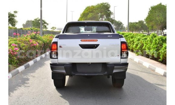 Buy Import Toyota Hilux White Car in Import - Dubai in Arusha Buy Import Toyota Hilux White Car in Import - Dubai in Arusha