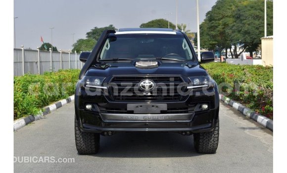 Nunua Imported Toyota Land Cruiser Nyeusi Gari ndani ya Import - Dubai nchini Arusha Nunua Imported Toyota Land Cruiser Nyeusi Gari ndani ya Import - Dubai nchini Arusha